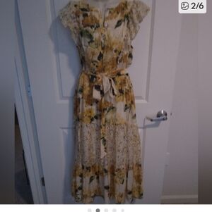 Ruffel Sleeves Floral Midi Dress.